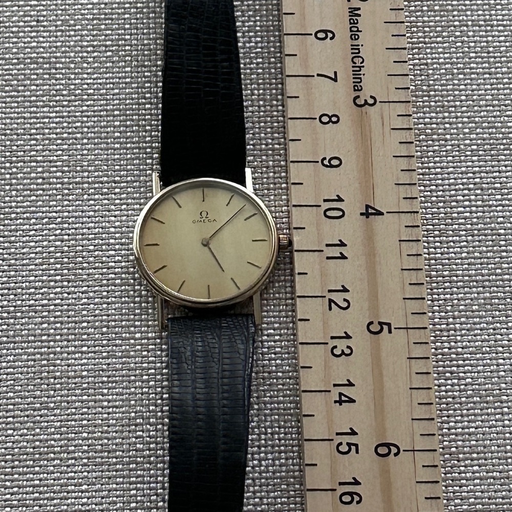 Omega De Ville 1377 14k Solid Gold Vintage 1980s Dress Watch Lizard Strap - Picture 12 of 16